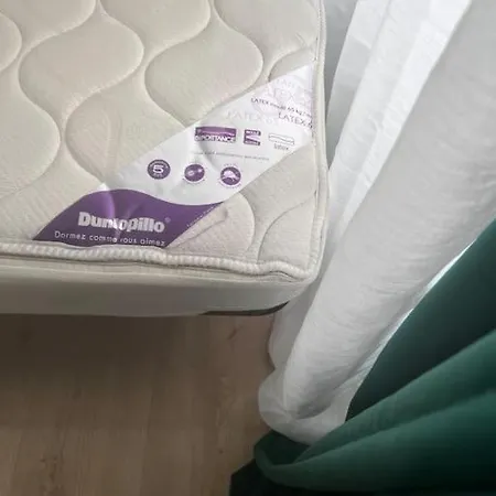 Studio A Deux Pas De Paris *