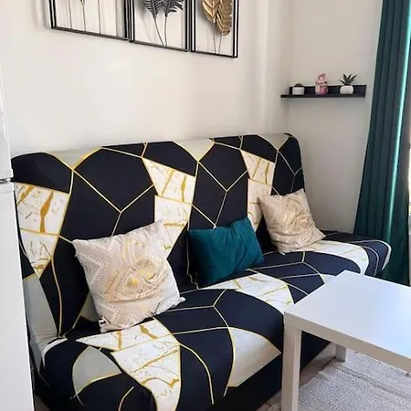 Studio A Deux Pas De Paris *