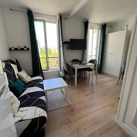 Studio A Deux Pas De Paris *