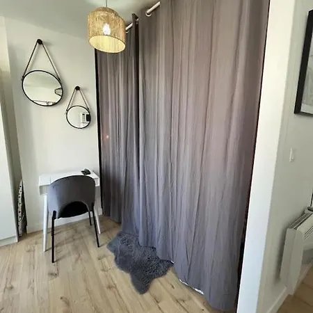 Studio A Deux Pas De Paris Levallois-Perret